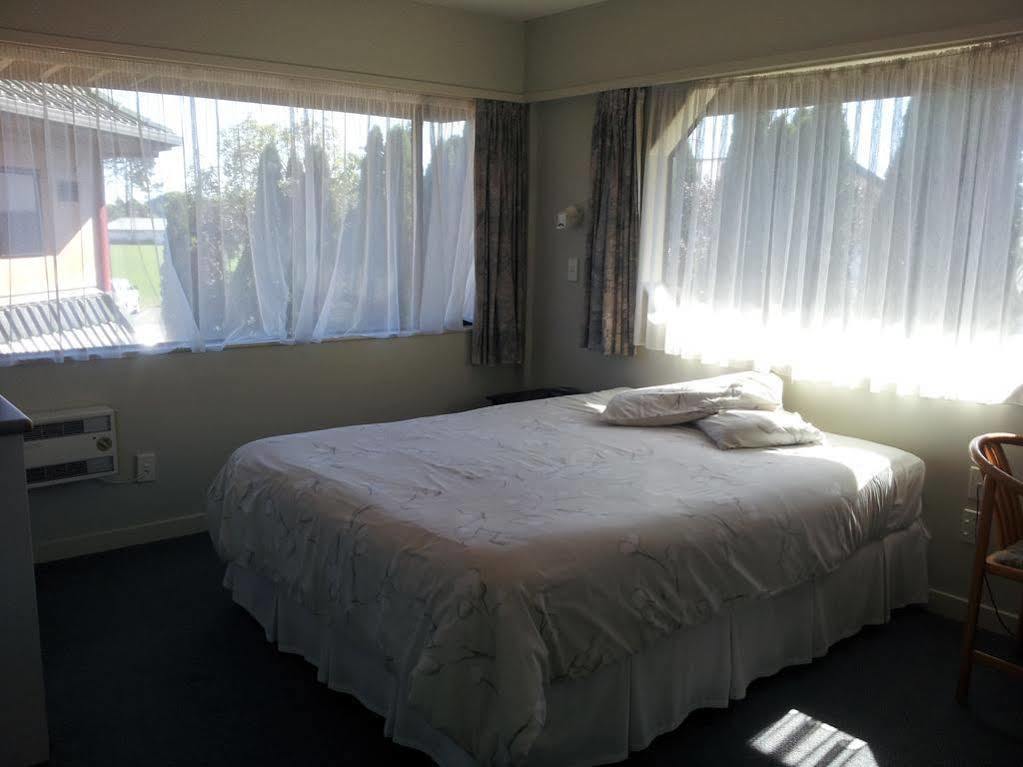 Aloha Lodge Beachside Accommodation Nelson Exteriör bild