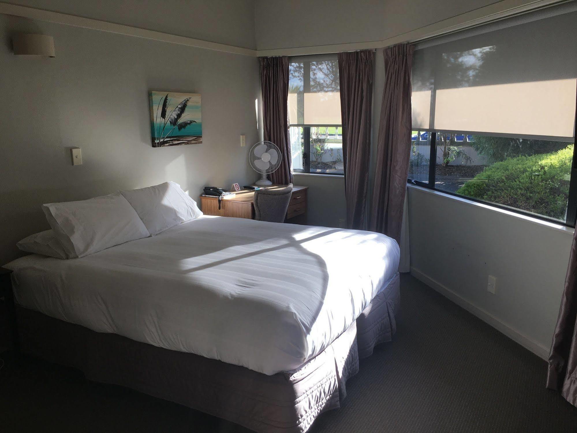 Aloha Lodge Beachside Accommodation Nelson Exteriör bild